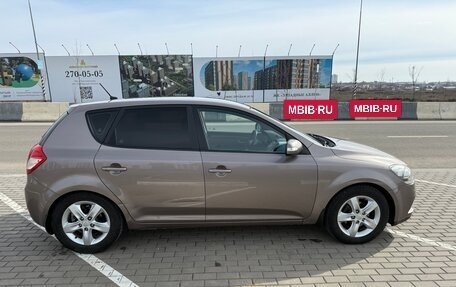 KIA cee'd I рестайлинг, 2010 год, 850 000 рублей, 6 фотография