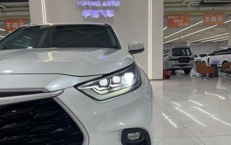 Toyota Highlander, 2023 год, 5 600 000 рублей, 3 фотография