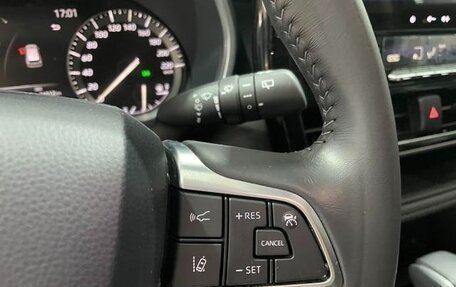 Toyota Highlander, 2023 год, 5 600 000 рублей, 13 фотография