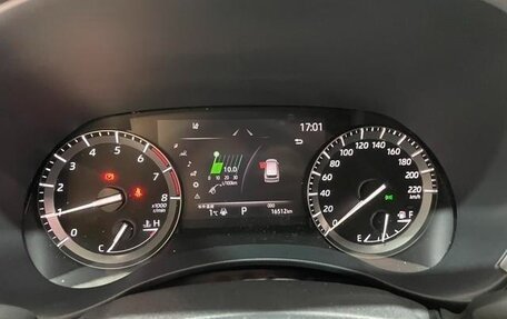 Toyota Highlander, 2023 год, 5 600 000 рублей, 24 фотография