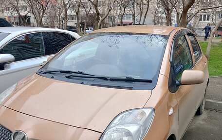 Toyota Vitz, 2005 год, 490 000 рублей, 1 фотография