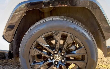 Toyota RAV4, 2020 год, 3 500 000 рублей, 6 фотография