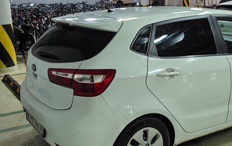 KIA Rio III рестайлинг, 2013 год, 700 000 рублей, 4 фотография