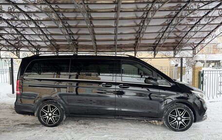 Mercedes-Benz V-Класс, 2017 год, 6 149 990 рублей, 3 фотография