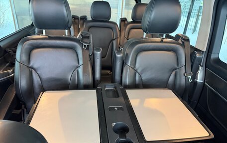 Mercedes-Benz V-Класс, 2017 год, 6 149 990 рублей, 9 фотография