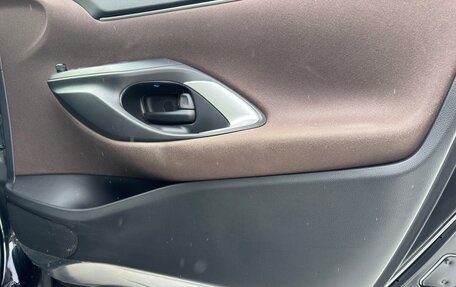 Toyota Yaris Cross, 2020 год, 2 150 000 рублей, 13 фотография