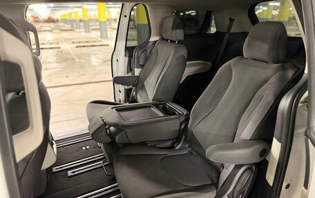 KIA Carnival, 2021 год, 2 945 000 рублей, 15 фотография