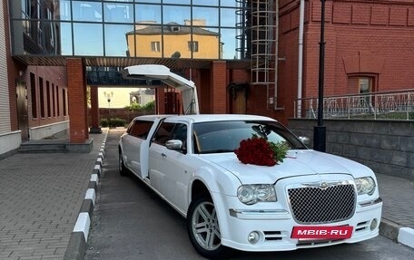 Chrysler 300C II, 2006 год, 300 000 рублей, 5 фотография