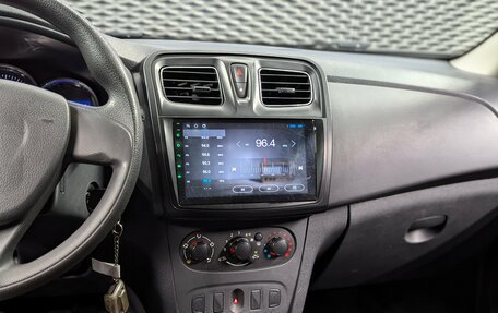 Renault Logan II, 2016 год, 550 000 рублей, 16 фотография