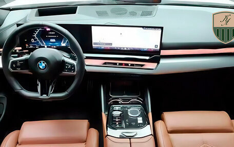 BMW 5 серия, 2023 год, 6 650 000 рублей, 2 фотография