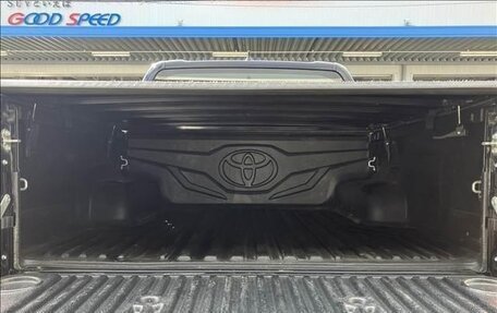 Toyota Hilux VIII, 2023 год, 4 700 000 рублей, 13 фотография