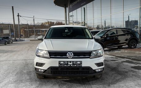 Volkswagen Tiguan II, 2020 год, 2 690 000 рублей, 3 фотография