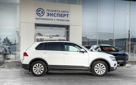 Volkswagen Tiguan II, 2020 год, 2 690 000 рублей, 5 фотография