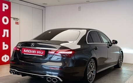 Mercedes-Benz E-Класс, 2020 год, 5 100 000 рублей, 4 фотография