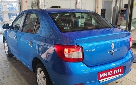 Renault Logan II, 2016 год, 850 000 рублей, 4 фотография