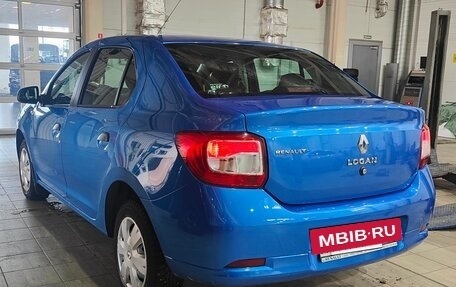 Renault Logan II, 2016 год, 850 000 рублей, 14 фотография