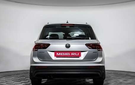Volkswagen Tiguan II, 2019 год, 2 949 000 рублей, 6 фотография