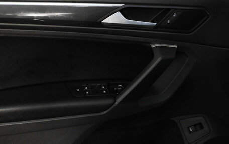 Volkswagen Tiguan II, 2019 год, 2 949 000 рублей, 21 фотография