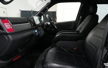 Toyota HiAce H200, 2022 год, 4 050 000 рублей, 10 фотография