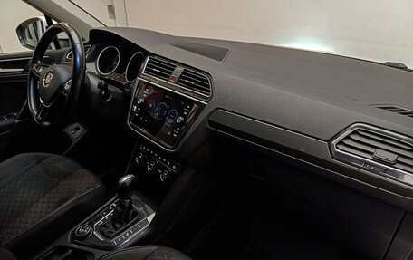 Volkswagen Tiguan II, 2018 год, 2 630 000 рублей, 7 фотография