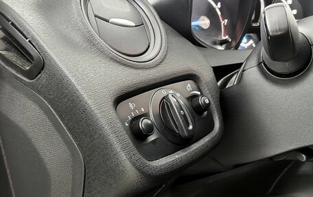 Ford Fiesta, 2015 год, 910 000 рублей, 13 фотография