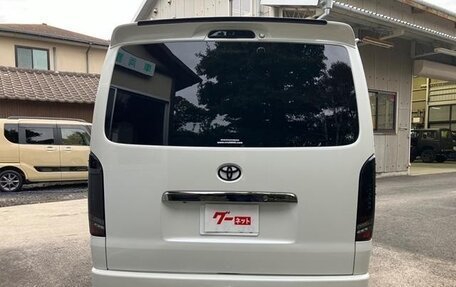 Toyota HiAce H200, 2022 год, 4 100 000 рублей, 4 фотография