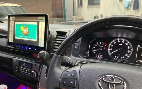 Toyota HiAce H200, 2022 год, 4 100 000 рублей, 12 фотография