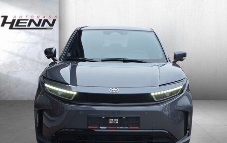 Toyota Urban Cruiser, 2026 год, 7 224 000 рублей, 4 фотография