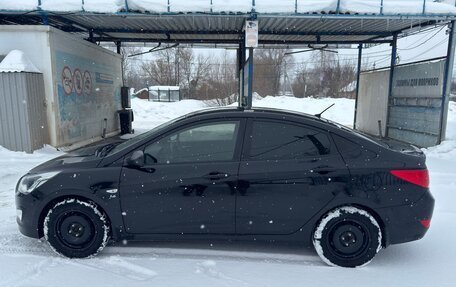 Hyundai Solaris II рестайлинг, 2015 год, 1 100 000 рублей, 8 фотография