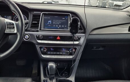 Hyundai Sonata VII, 2019 год, 1 950 000 рублей, 11 фотография