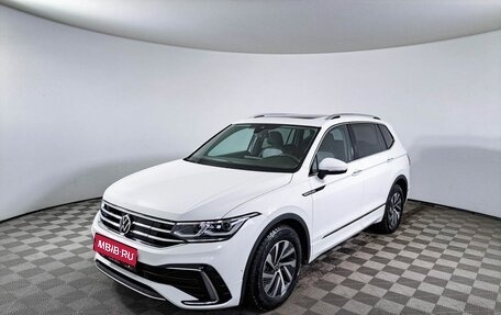Volkswagen Tiguan II, 2021 год, 3 649 000 рублей, 1 фотография