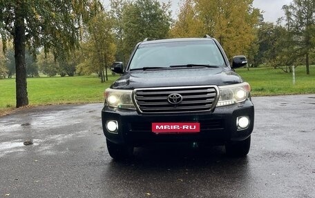 Toyota Land Cruiser 200, 2012 год, 2 900 000 рублей, 1 фотография