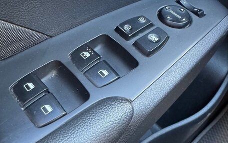 Hyundai Solaris II рестайлинг, 2018 год, 1 200 000 рублей, 5 фотография