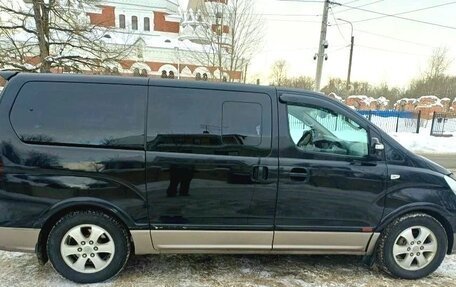 Hyundai Grand Starex Grand Starex I рестайлинг 2, 2014 год, 1 790 000 рублей, 3 фотография