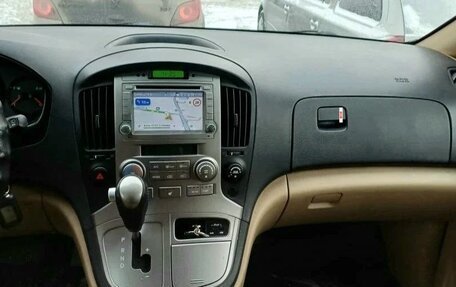 Hyundai Grand Starex Grand Starex I рестайлинг 2, 2014 год, 1 790 000 рублей, 7 фотография