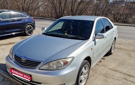 Toyota Camry V40, 2004 год, 600 000 рублей, 3 фотография