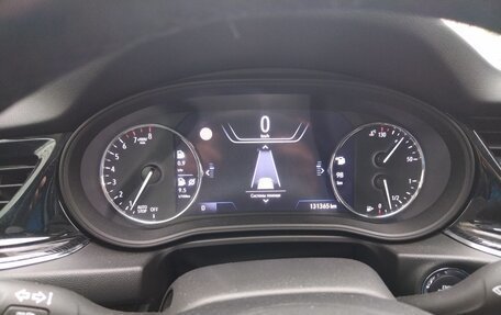 Opel Insignia II рестайлинг, 2019 год, 2 000 000 рублей, 11 фотография