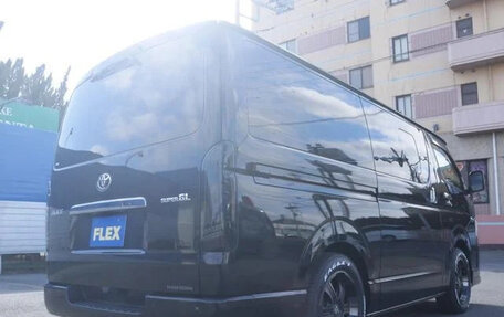 Toyota HiAce H200, 2022 год, 4 250 000 рублей, 3 фотография