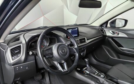 Mazda 3, 2018 год, 1 497 000 рублей, 19 фотография