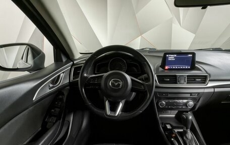 Mazda 3, 2018 год, 1 497 000 рублей, 20 фотография