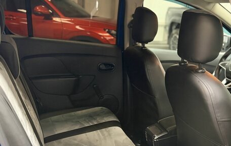 Renault Sandero II рестайлинг, 2019 год, 1 095 000 рублей, 13 фотография