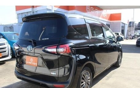 Toyota Sienta, 2022 год, 6 фотография