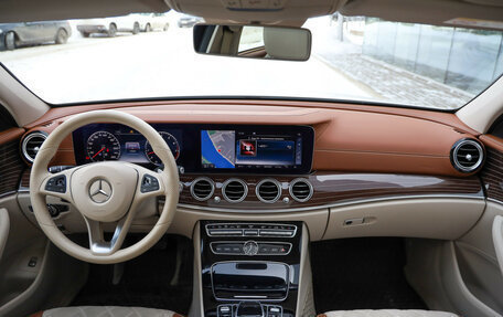 Mercedes-Benz E-Класс, 2017 год, 3 699 000 рублей, 11 фотография