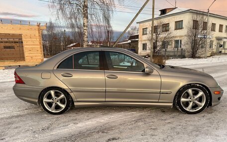 Mercedes-Benz C-Класс, 2004 год, 623 000 рублей, 5 фотография