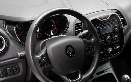 Renault Kaptur I рестайлинг, 2017 год, 1 585 000 рублей, 8 фотография