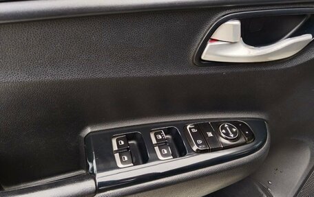 KIA Rio IV, 2019 год, 1 261 400 рублей, 6 фотография