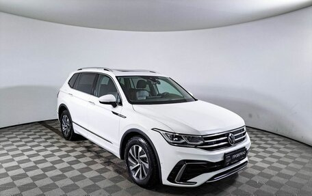 Volkswagen Tiguan II, 2021 год, 3 649 000 рублей, 3 фотография