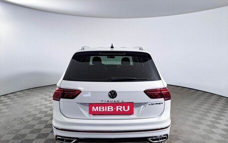 Volkswagen Tiguan II, 2021 год, 3 649 000 рублей, 6 фотография