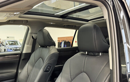 Toyota Highlander, 2025 год, 5 550 000 рублей, 14 фотография