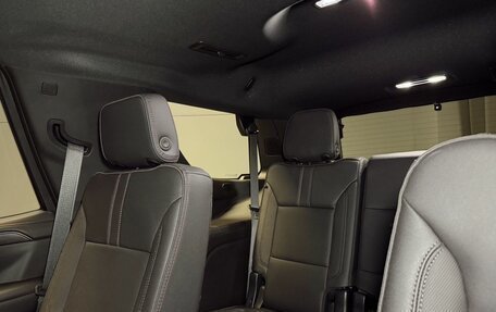 Chevrolet Tahoe IV, 2024 год, 10 900 000 рублей, 38 фотография